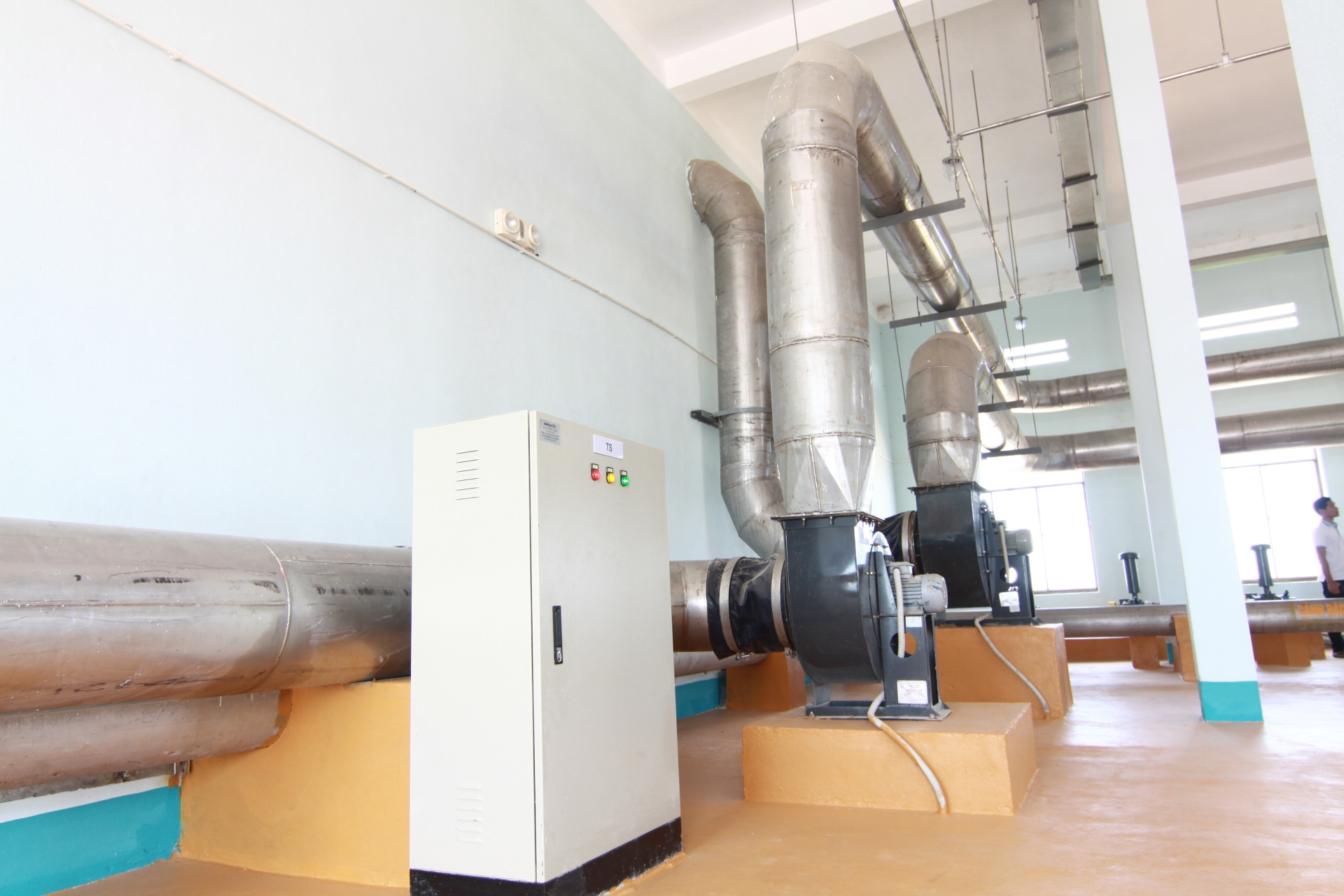 Tủ điện điều khiển