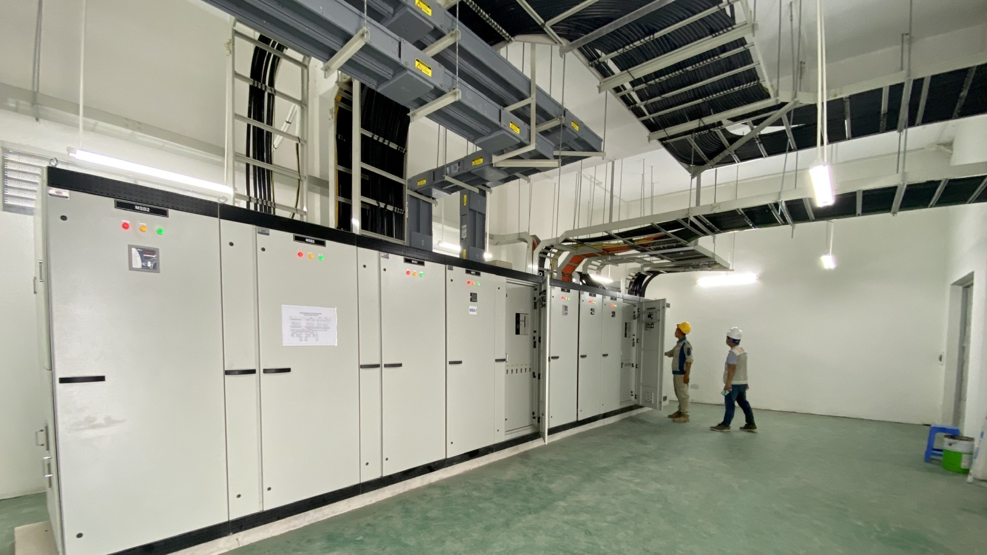 Tủ điện điều khiển