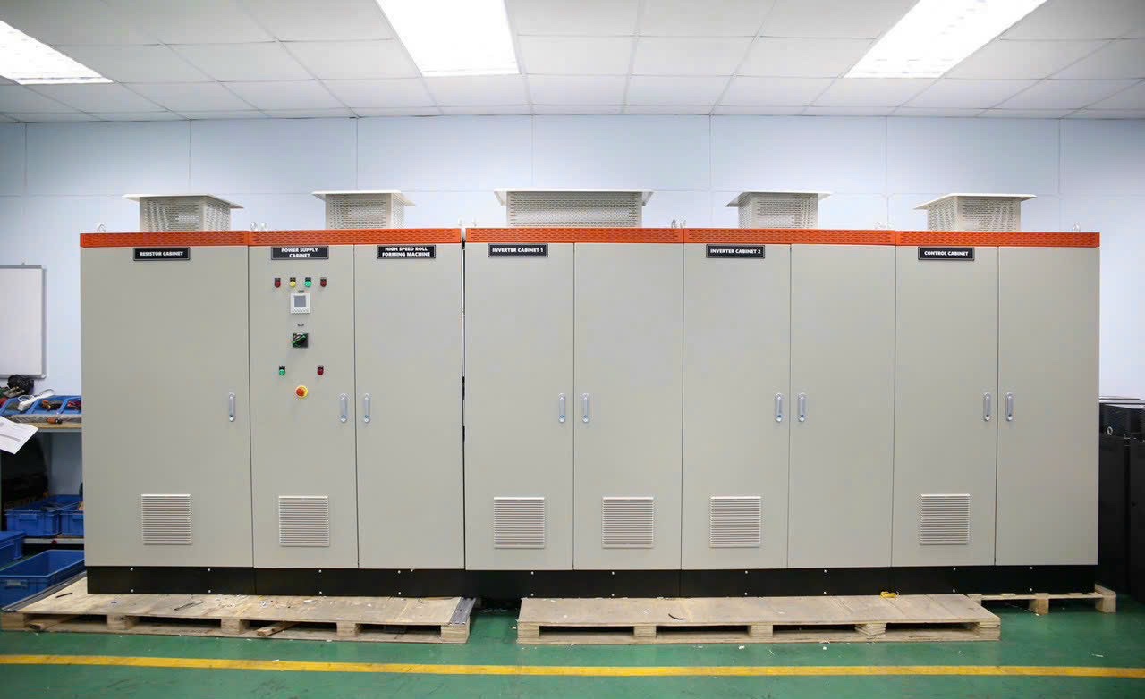 Tủ điện điều khiển