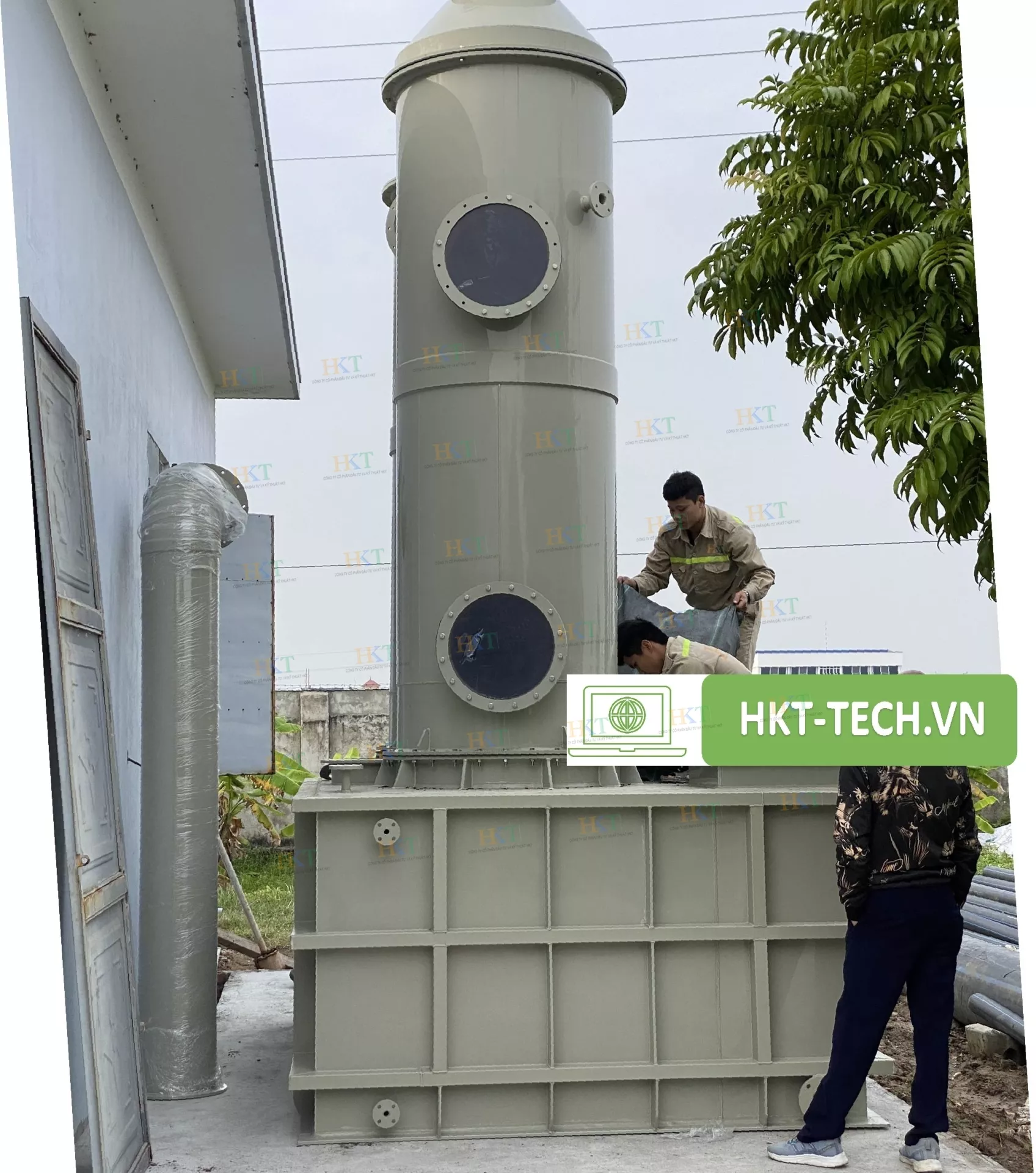 Tháp trung hòa khí Clo rò rỉ