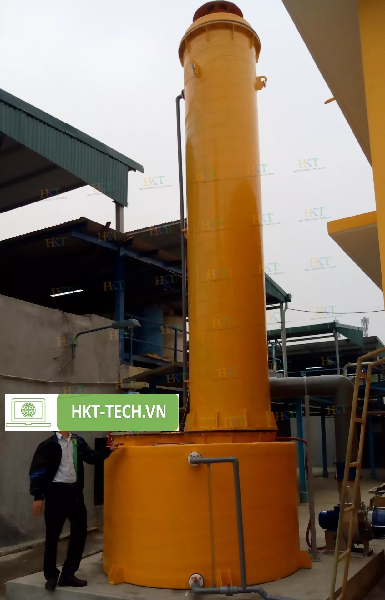 Tháp trung hòa khí Clo rò rỉ